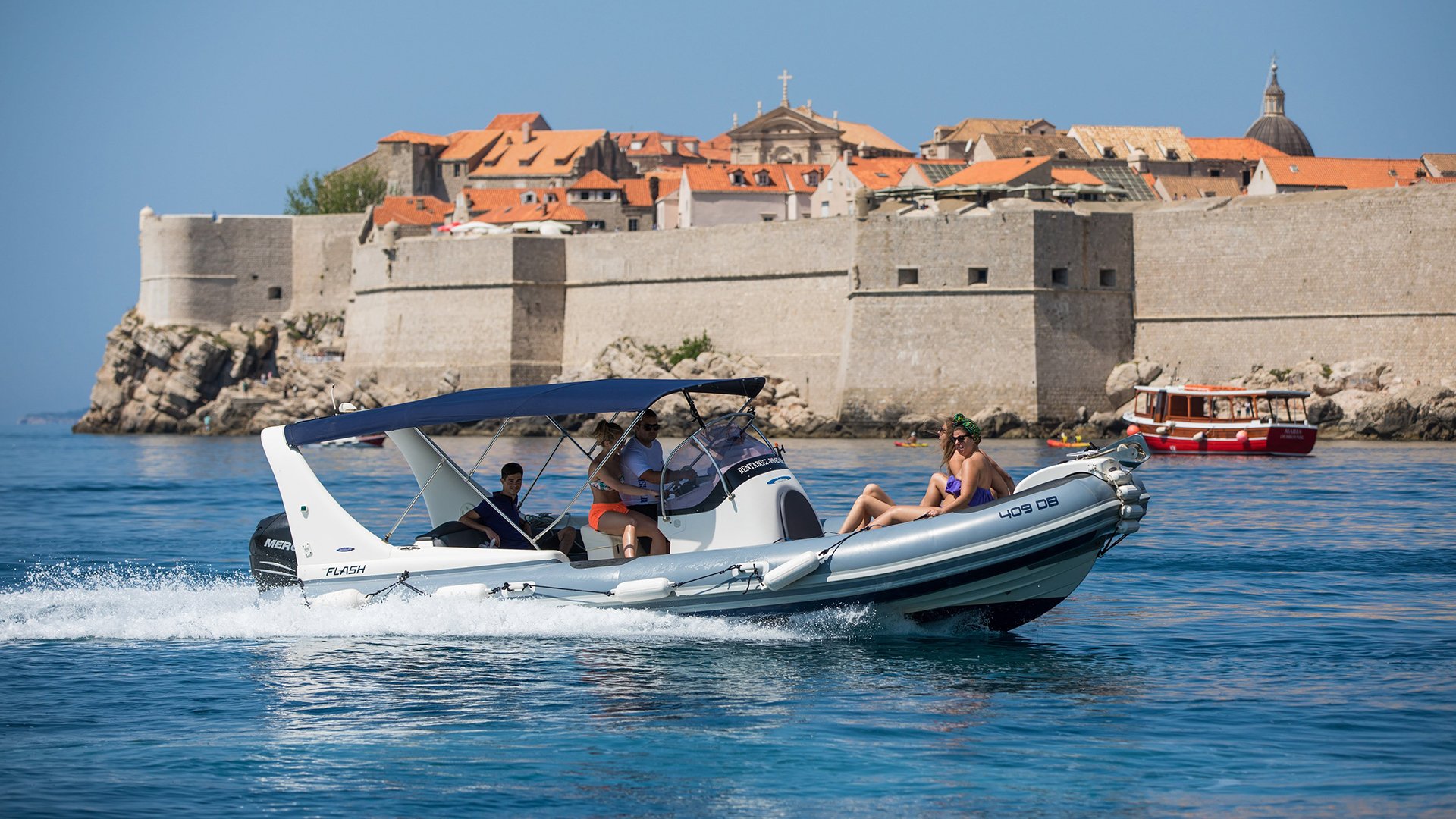 Exklusiv: Mit dem Schnellboot ins Abenteuer