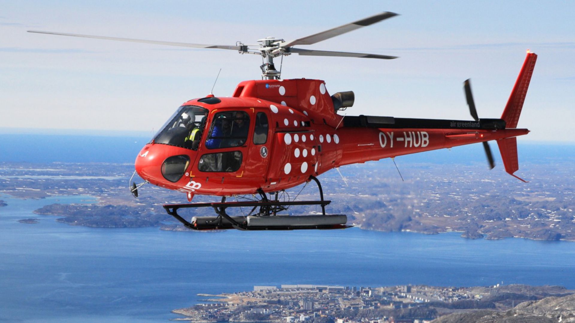 Mit dem Helikopter auf den Berg Sermitsiaq
