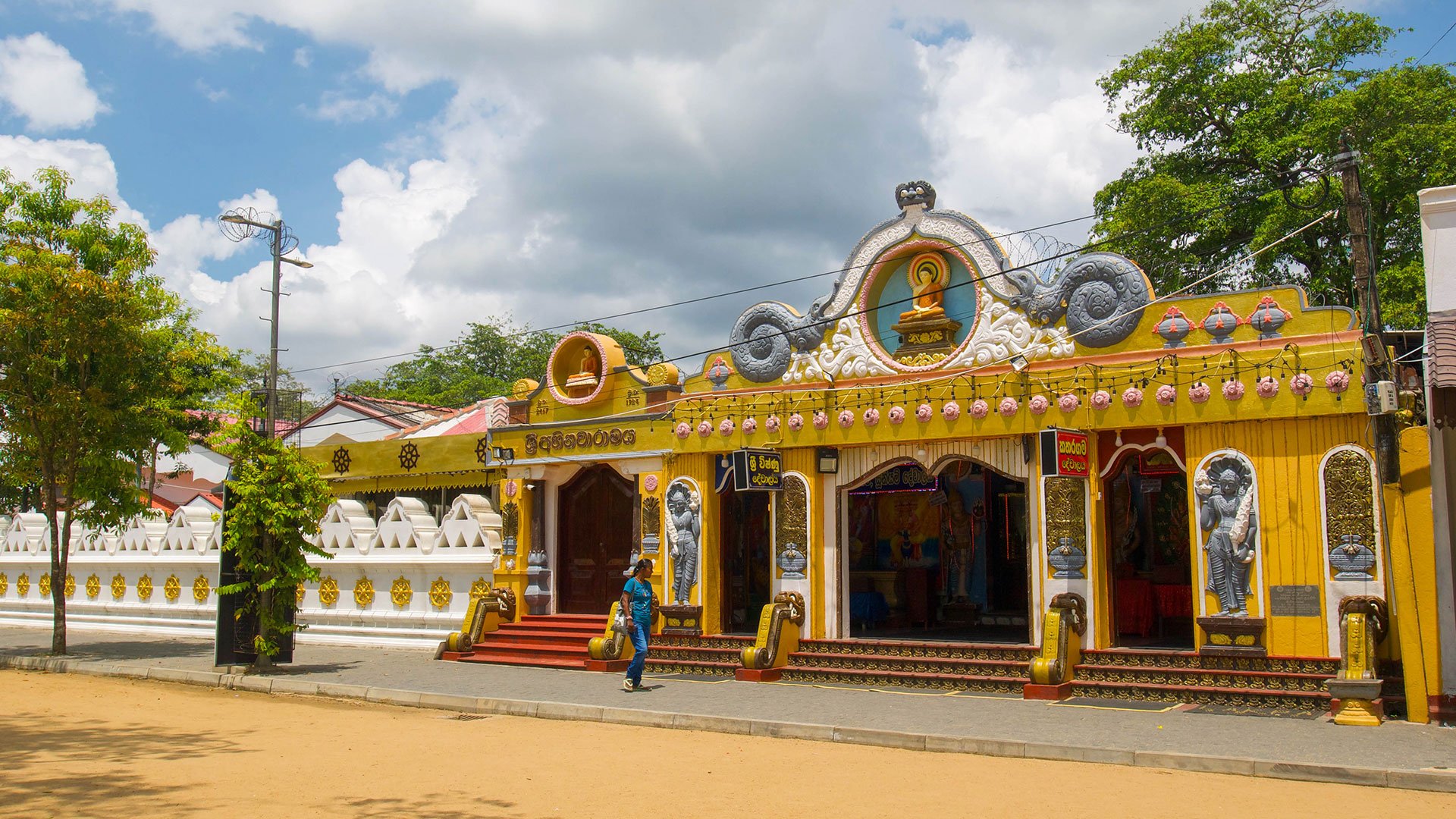 Kataragama: Tempel der Einheit