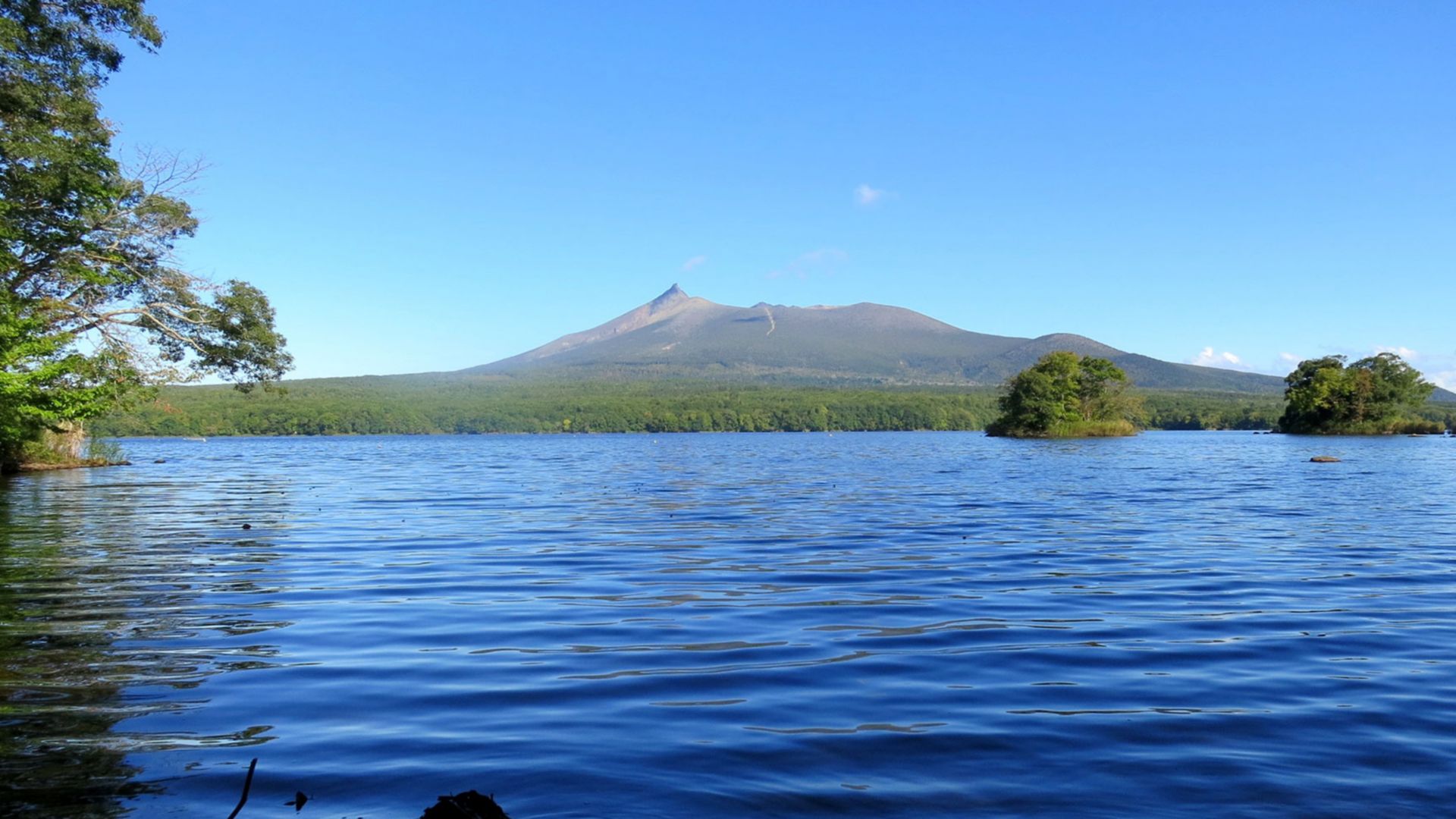 Onuma Nationalpark und Bergpanorama