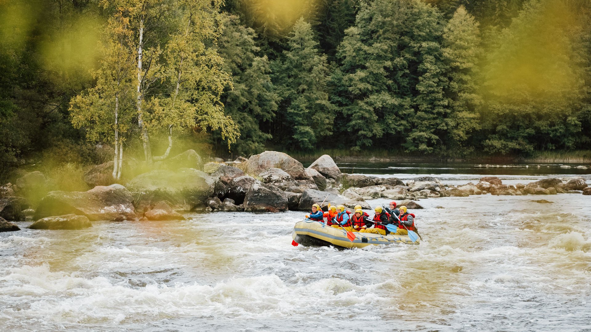 Wildwasser-Rafting auf dem Fluss Kymi