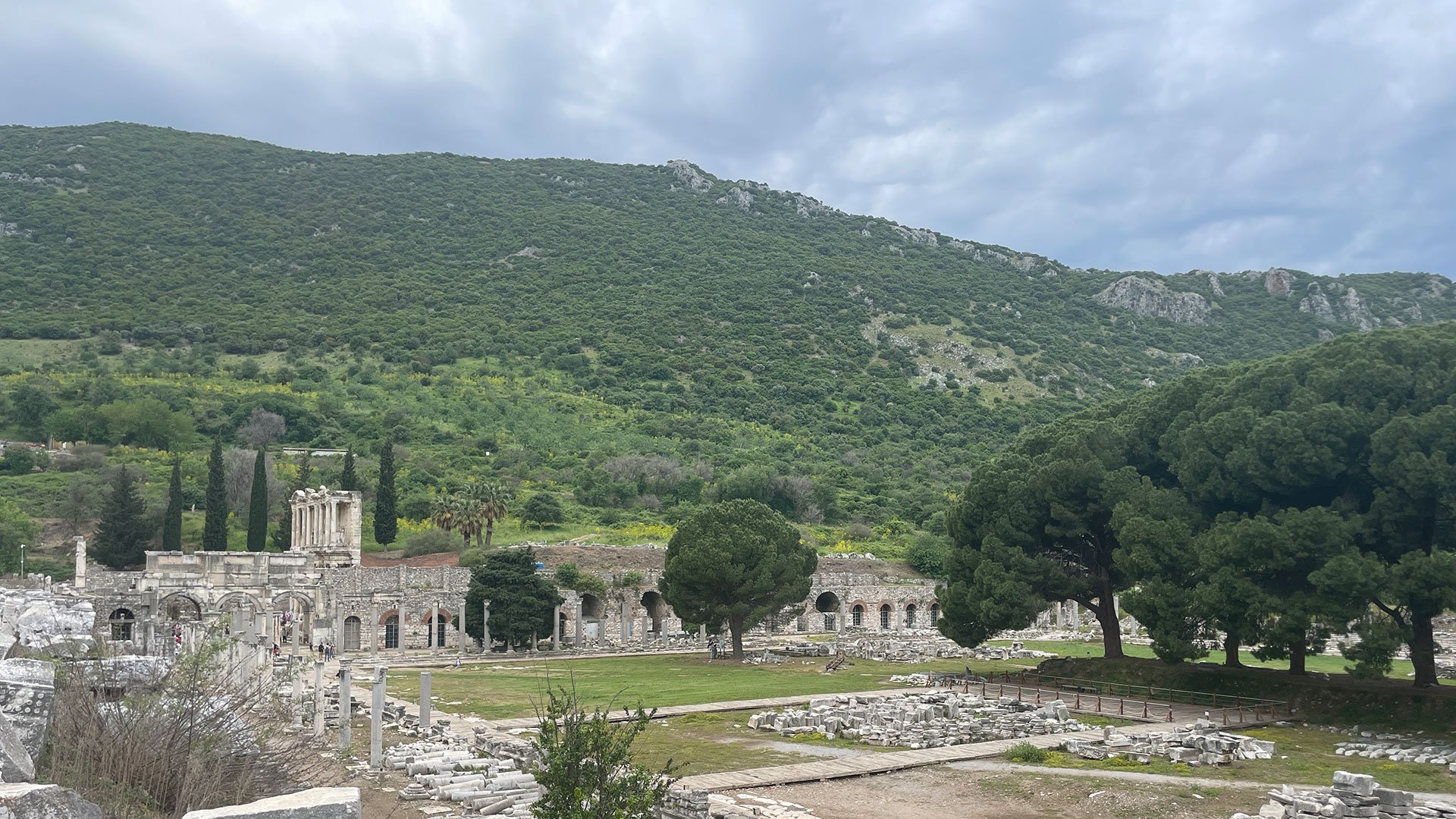 Barrierefrei Ephesus und den Artemis-Tempel in kleiner Gruppe erkunden