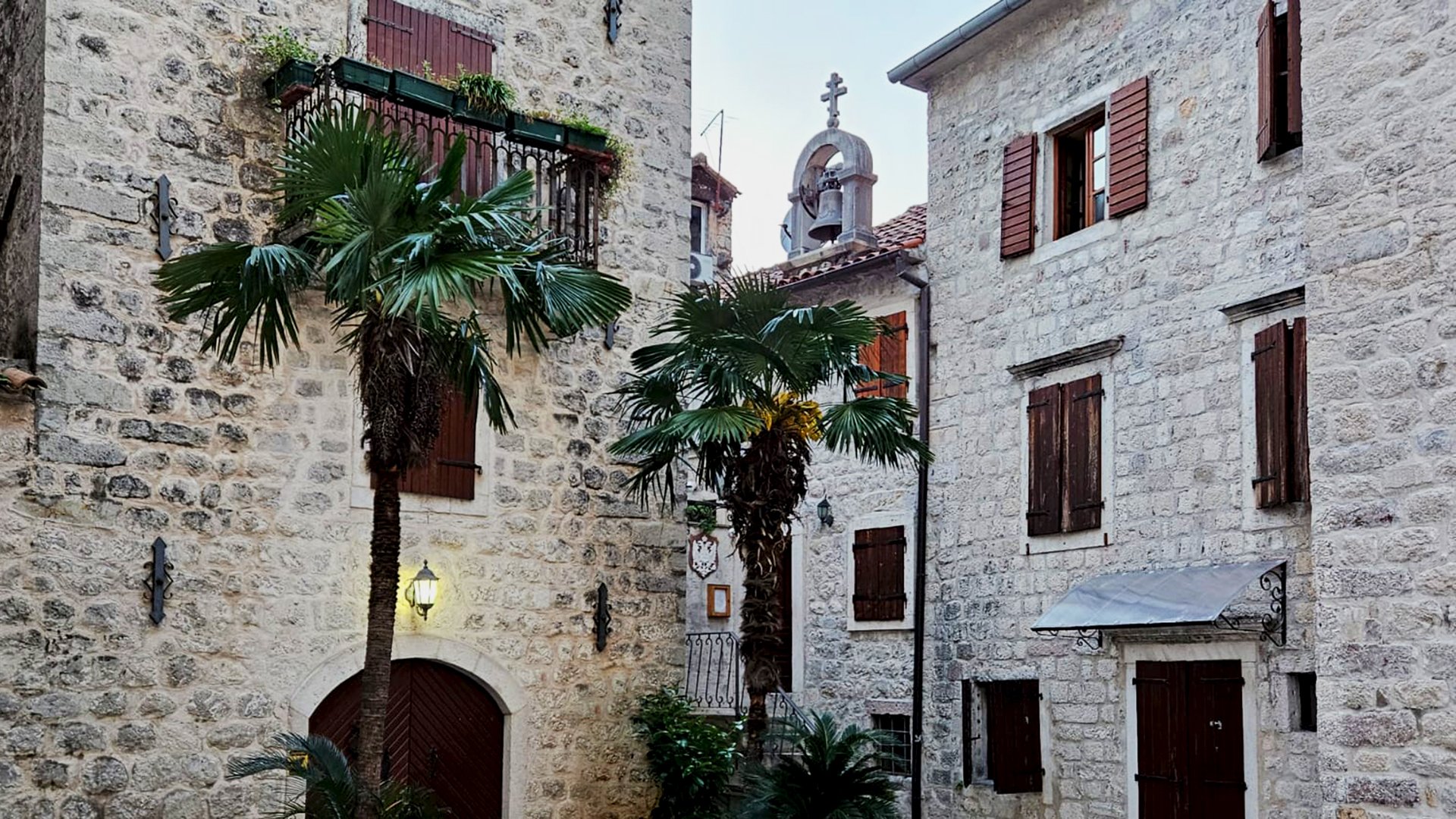 Komm an Land: Kotor zu Fuß erleben