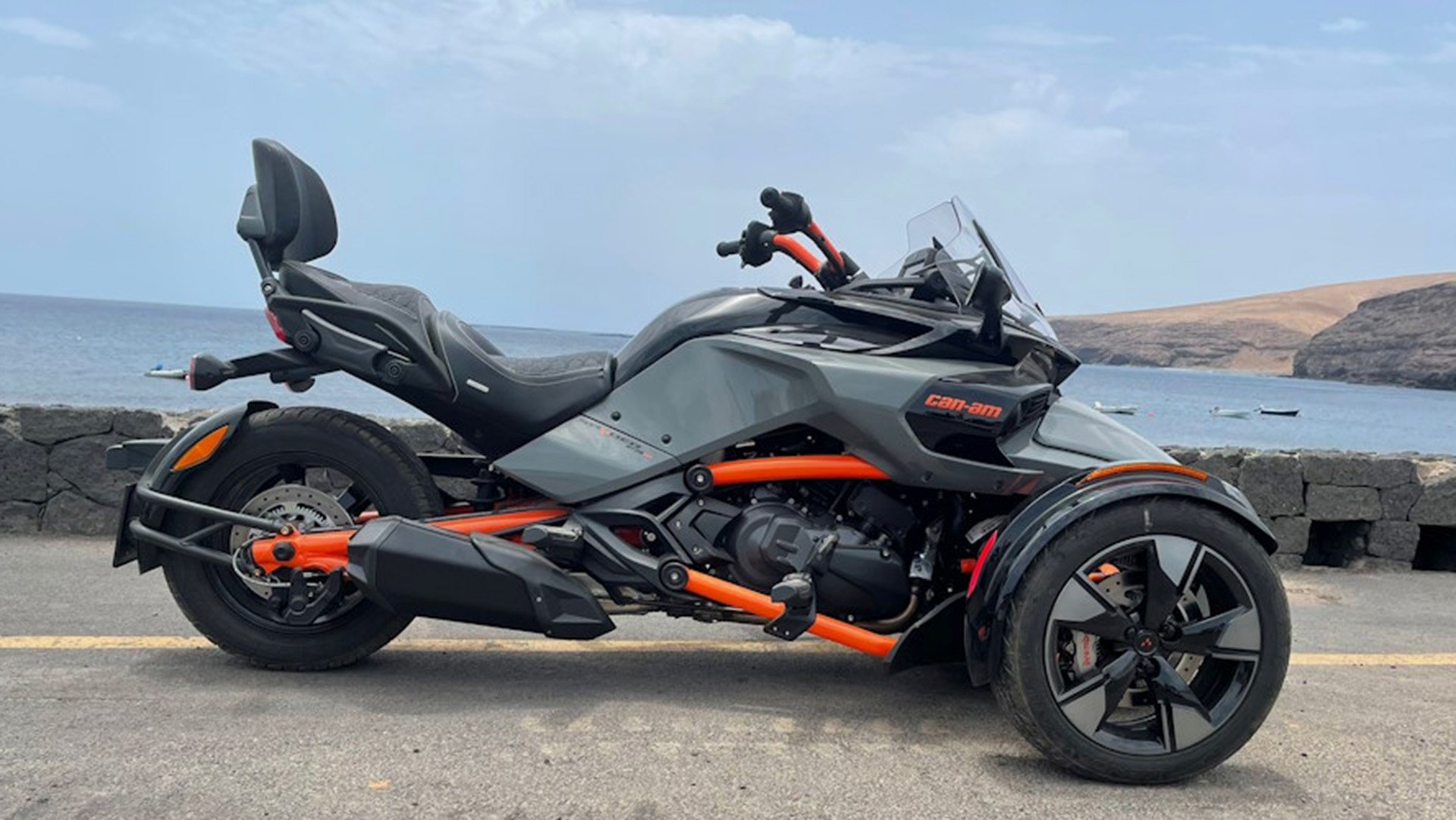 Mit dem Can-Am Spyder über die Insel