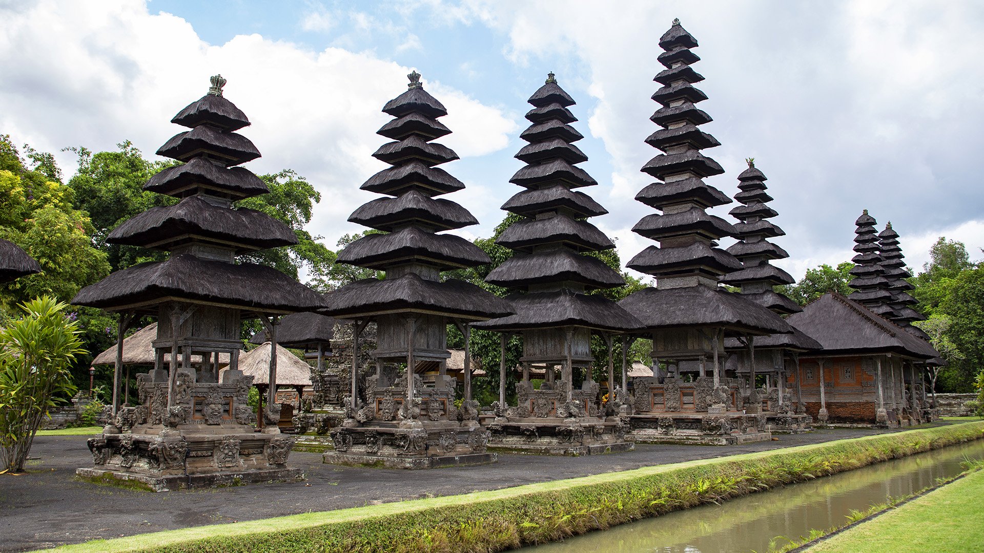 Lingsar Tempel und indonesische Handwerkskunst