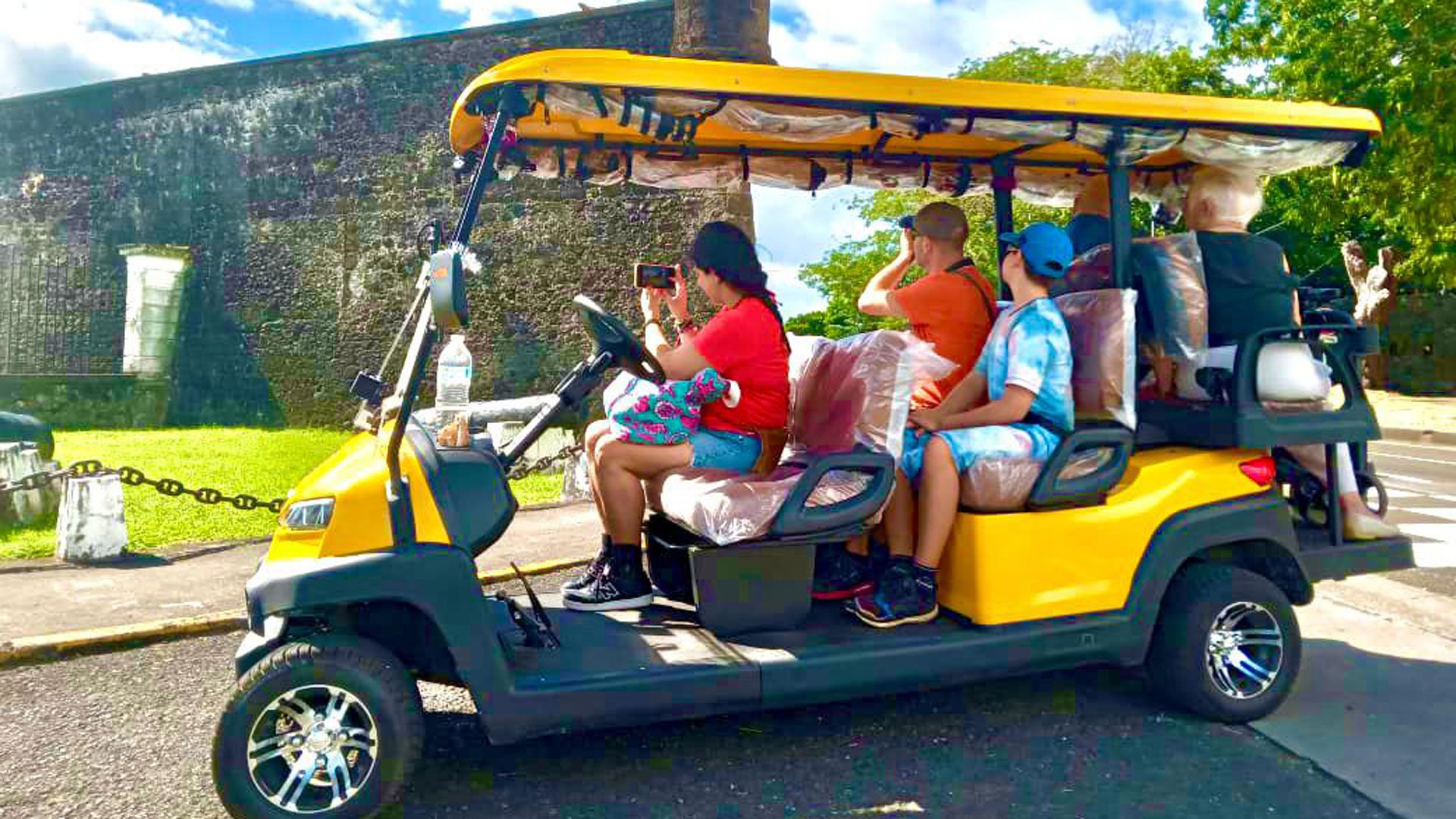 Mit dem Elektrokart durch Fort de France