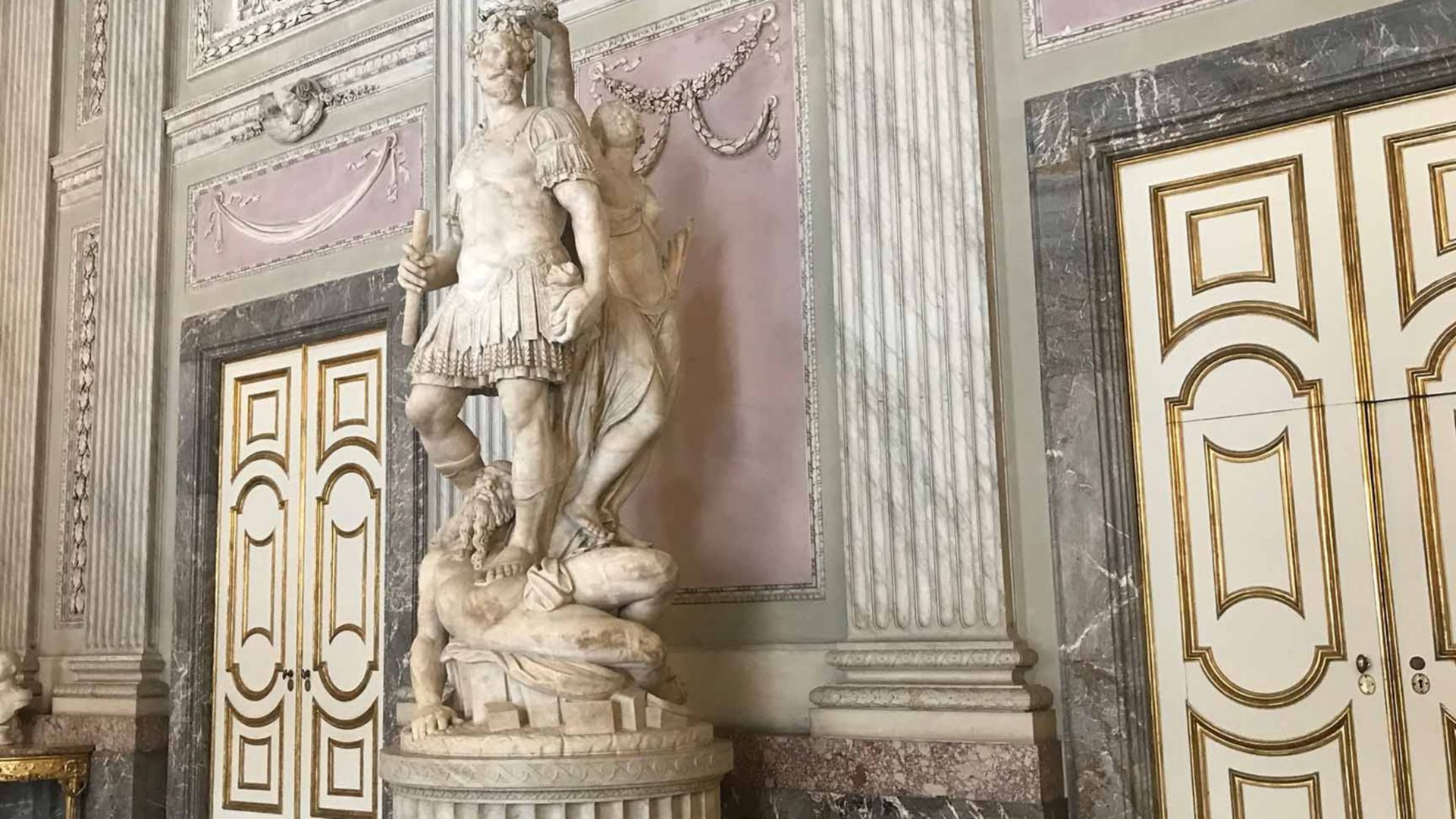 UNESCO Weltkulturerbe: Königspalast von Caserta