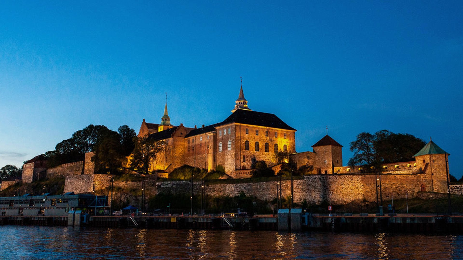 Abendlicher Spaziergang durch Norwegens Hauptstadt