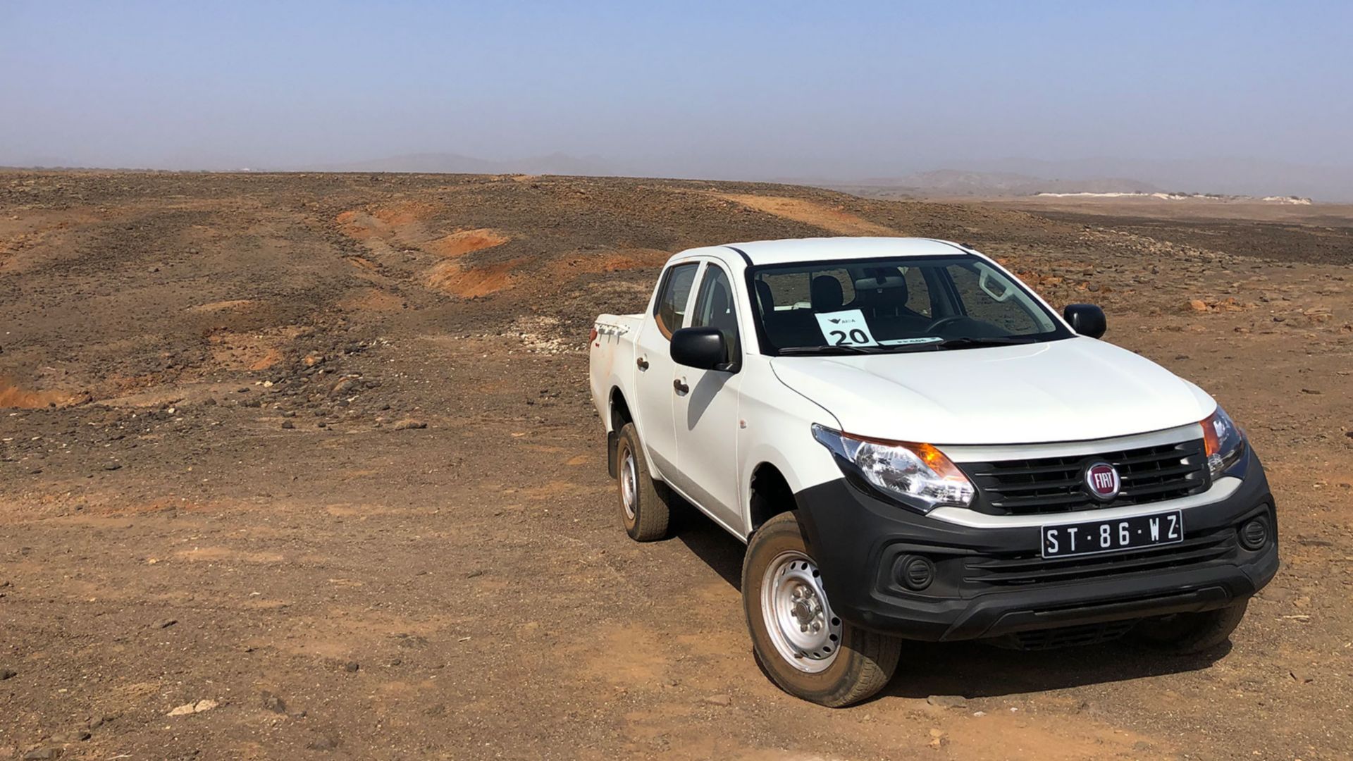 Santiago 4x4 über Stock & Stein – Mulher Branca