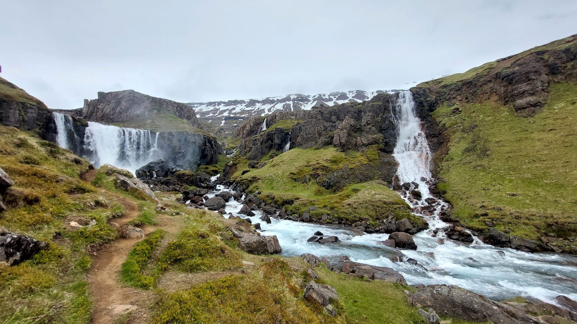 Per pedes: von Wasserfall zu Wasserfall