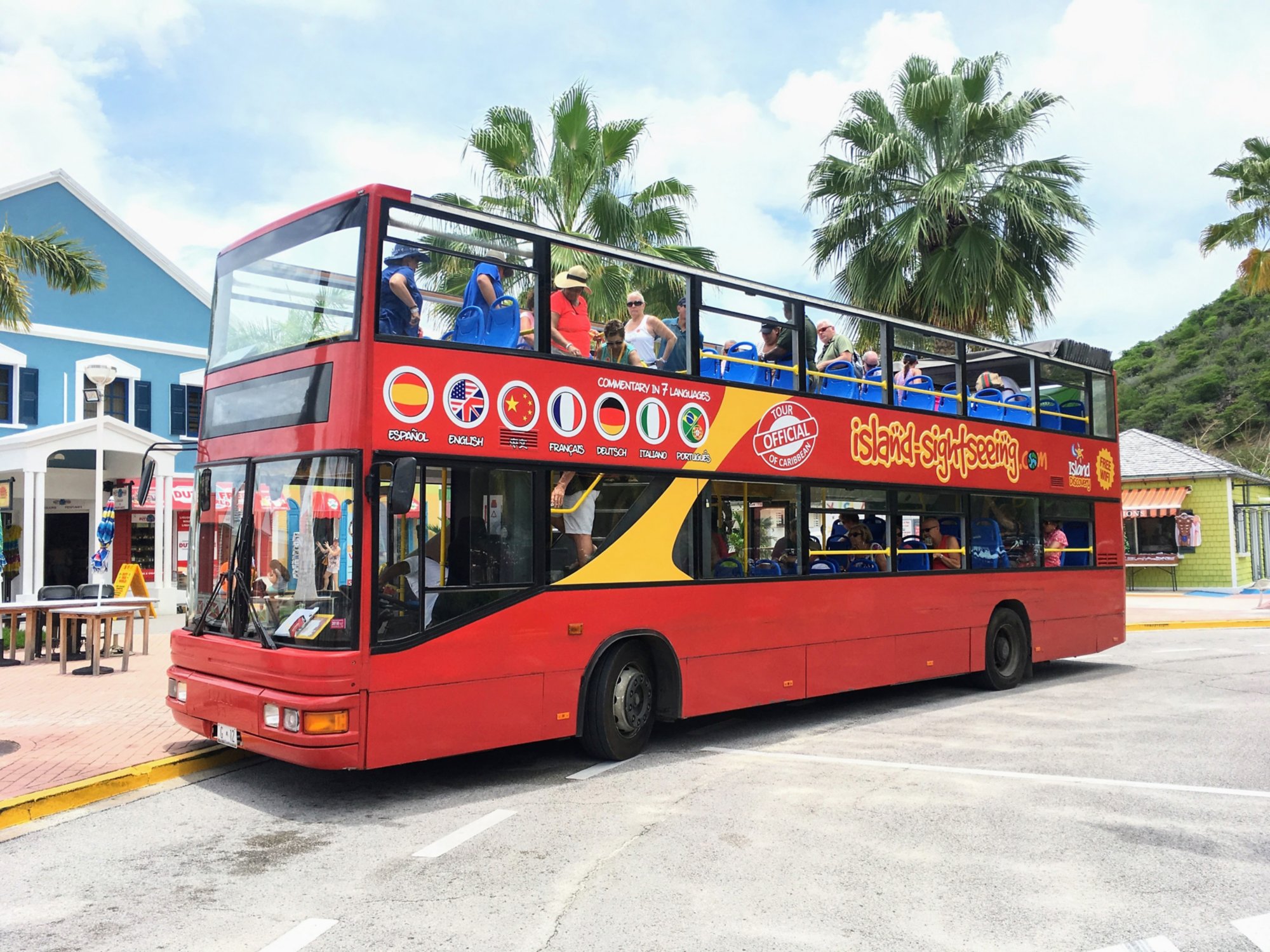 St. Maarten mit dem Doppeldeckerbus entdecken