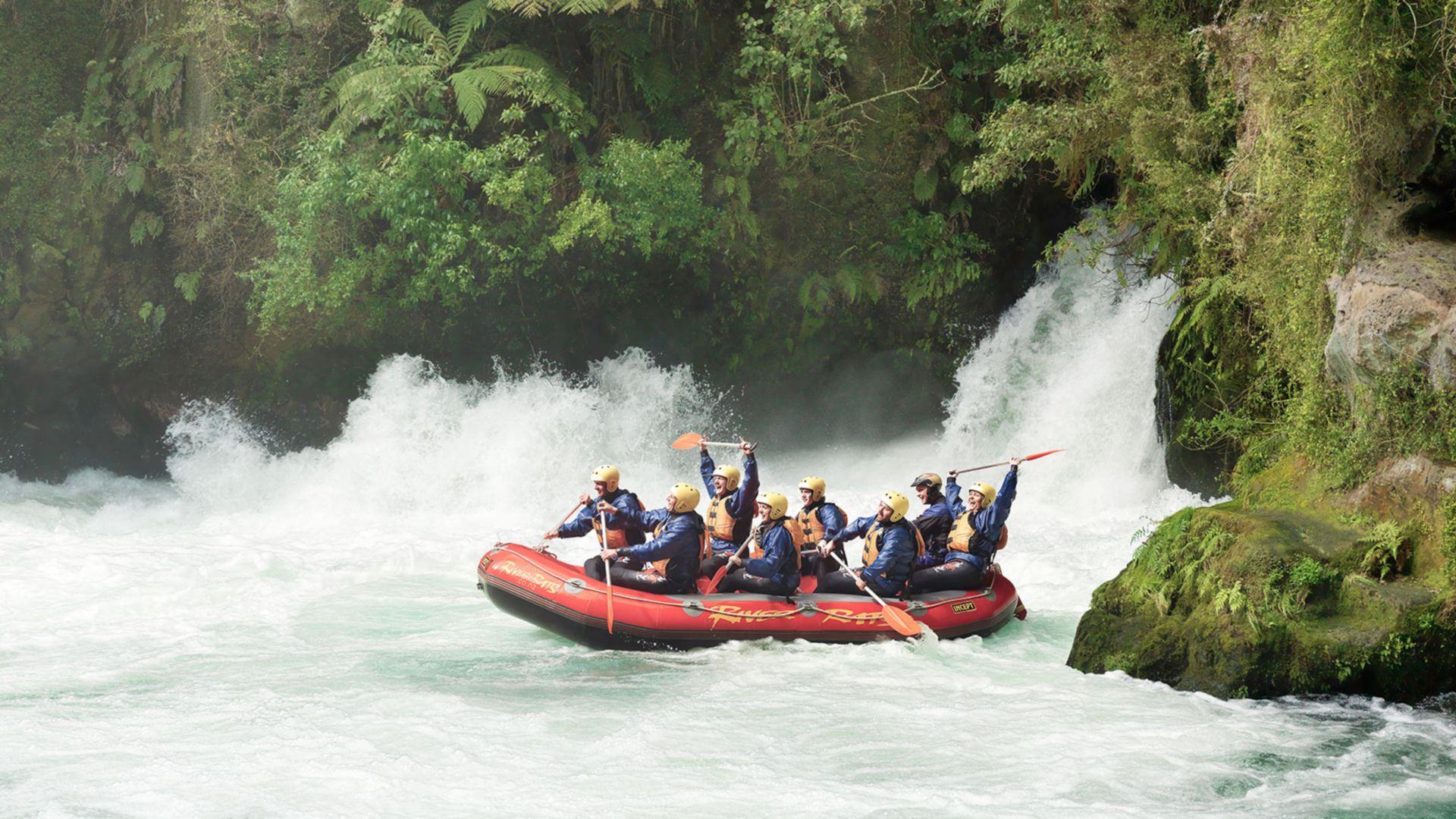 Abenteuerliches Wildwasser-Rafting in Rotorua