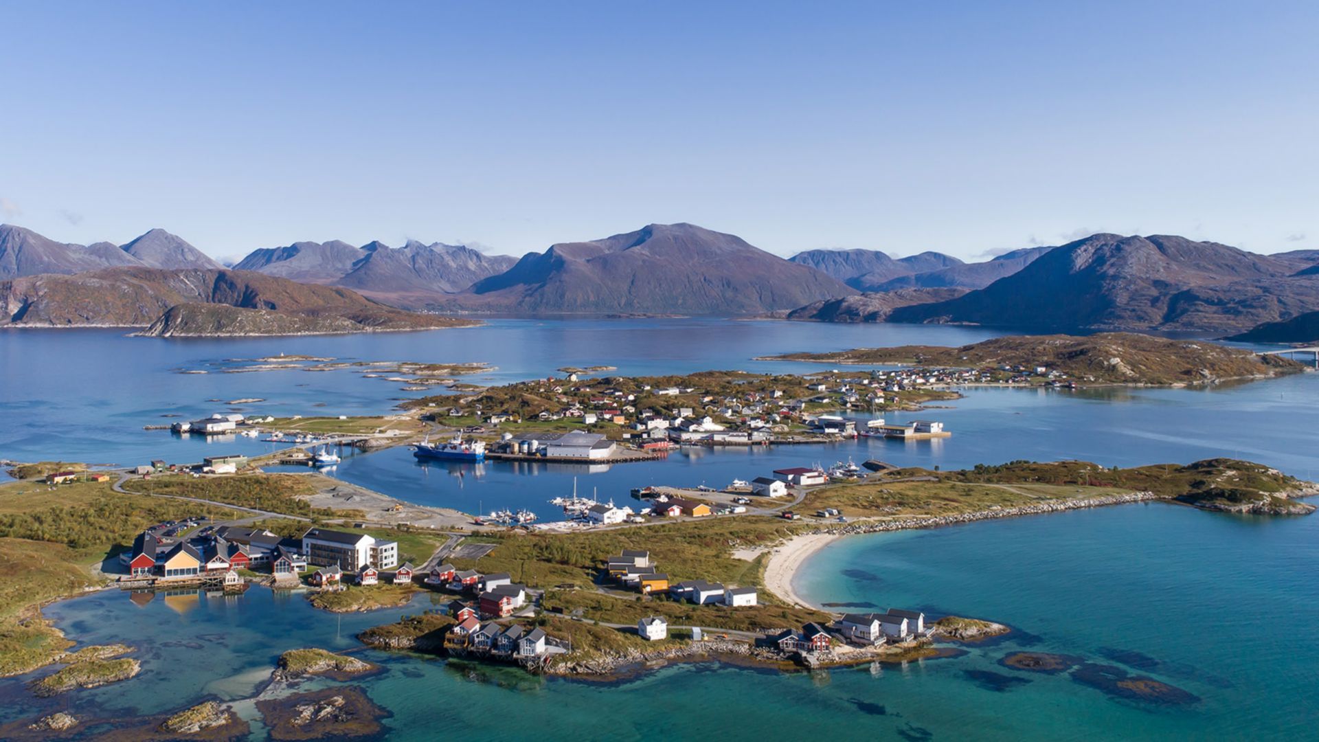 Landschaftsfahrt zur „Sommerinsel“ Sommarøya