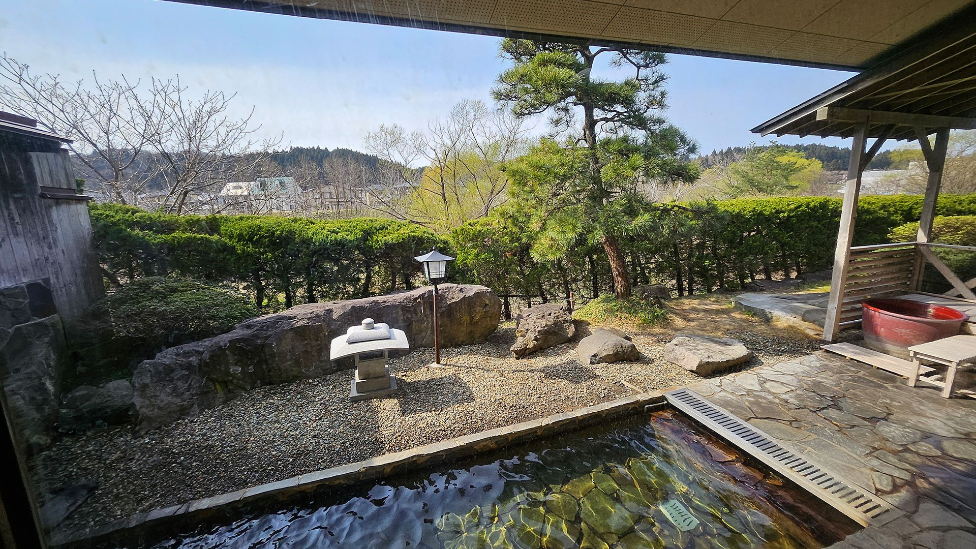 Am Abend Baden im Arima Onsen