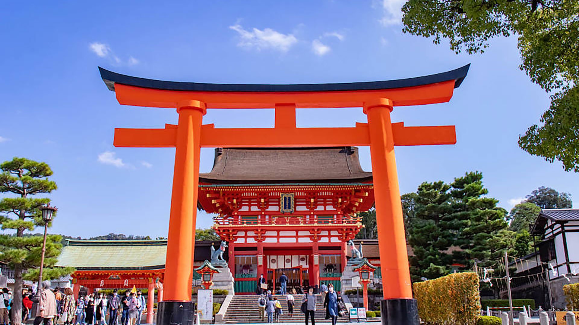 In Kyoto zum Fushimi Inari Schrein und Bambuswald