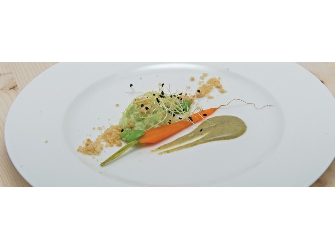 Carota caramellata con crema di pistacchi e crumble di pinolialt