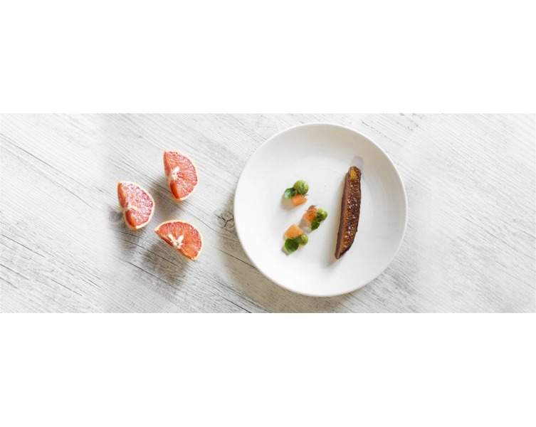 Petto d'anatra con friggitelli e pompelmo