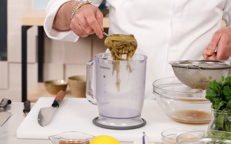 riacavare polpa da melanzane cotte