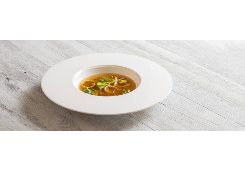 Brodo di prosciutto e scalogno con porro alla piastra