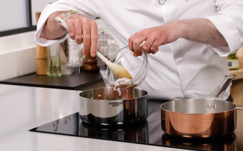 aggiungere scarti calamaretti