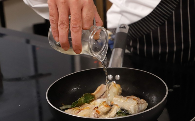 sfumare con vino
