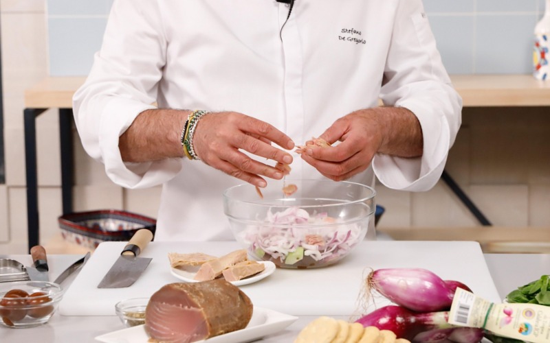 aggiungere tonno sott'olio