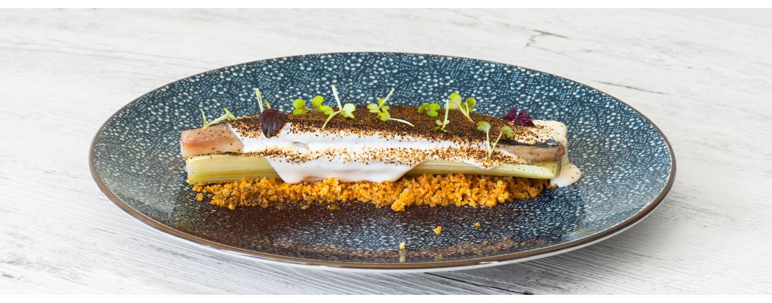 Cardi e sgombro con salsa ai funghi