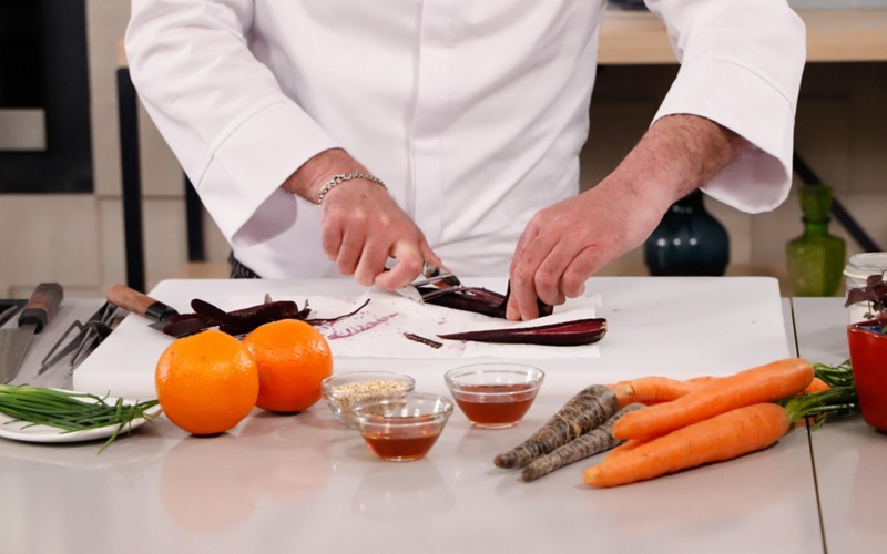 pulire pelare carote viola