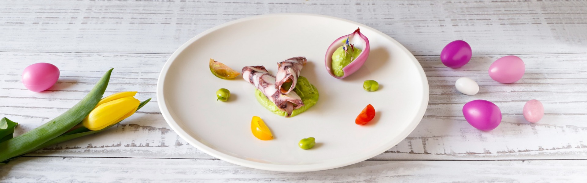 carpaccio di polpo con crema di fave