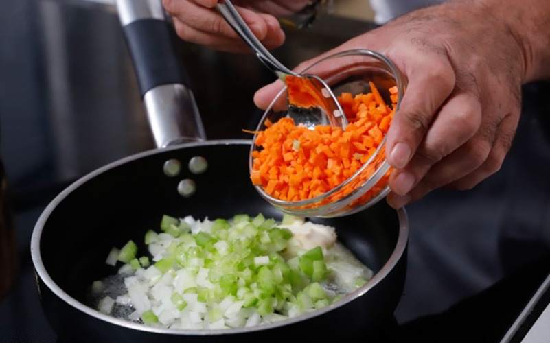 brunoise sedano carota cipolla