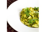 Cavatelli al pesto di rucola e pomodori secchialt