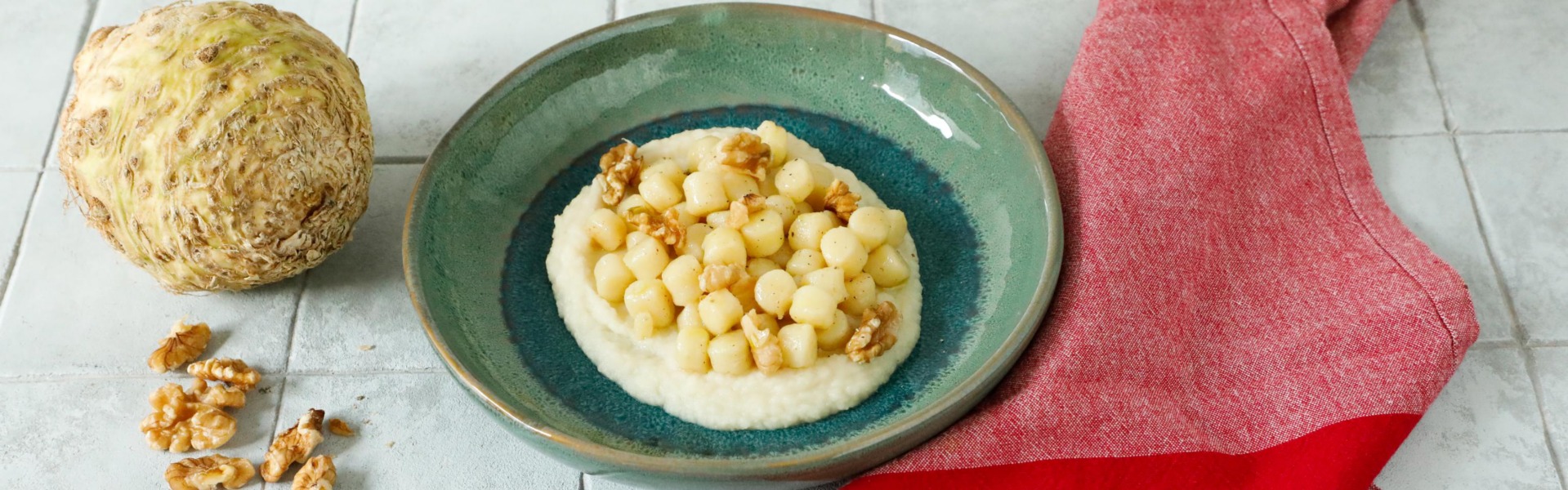 gnocchi-di-patate-con-crema-di-sedano-rapa