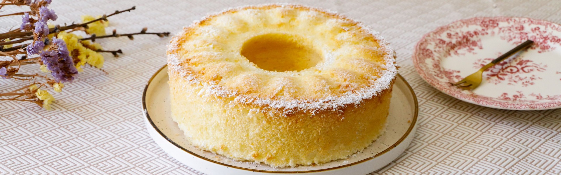 Chiffon cake: la ricetta originale americana per farla alta e soffice