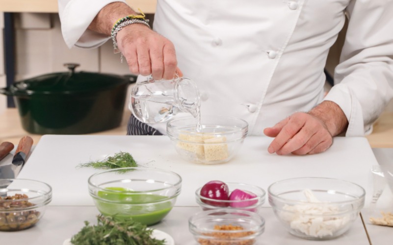 ammollare pane in acqua