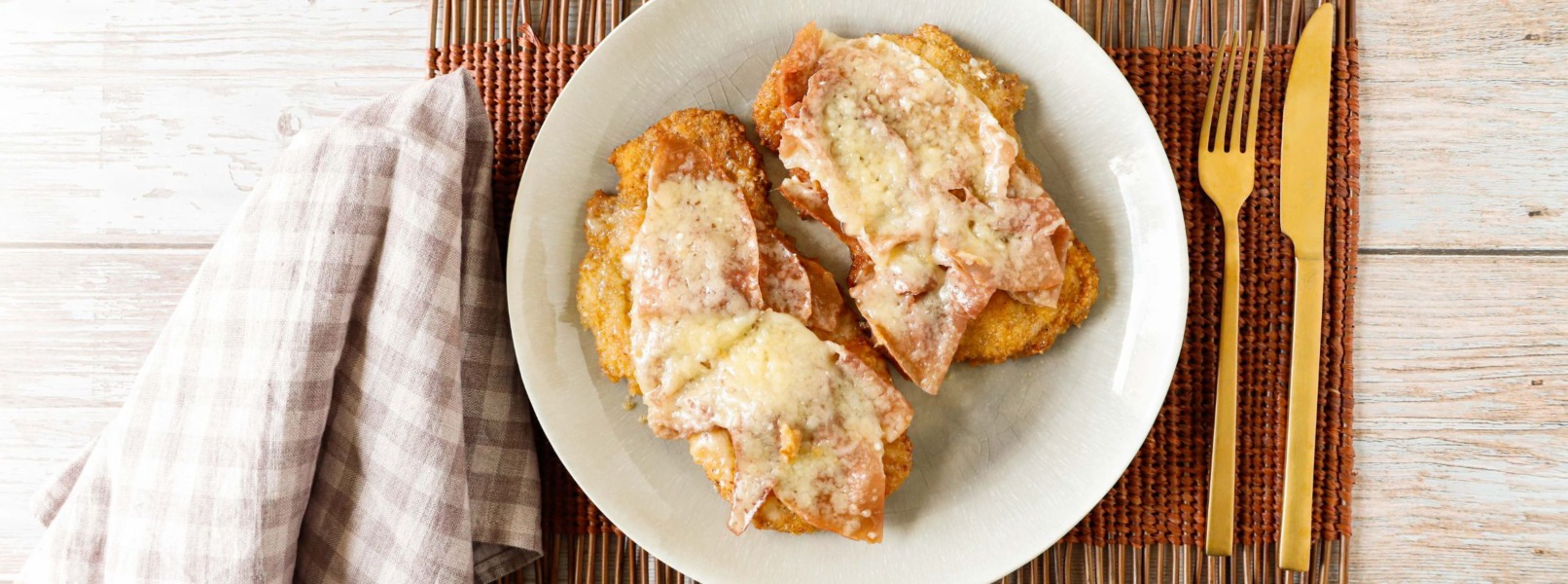 Cotoletta alla bolognese