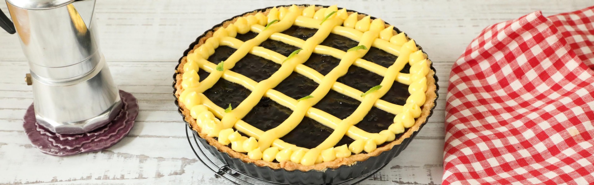 crostata-confettura-ciliegie-crema