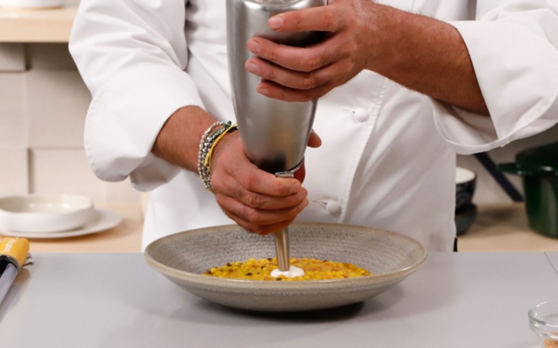 aggiungere spuma di grana