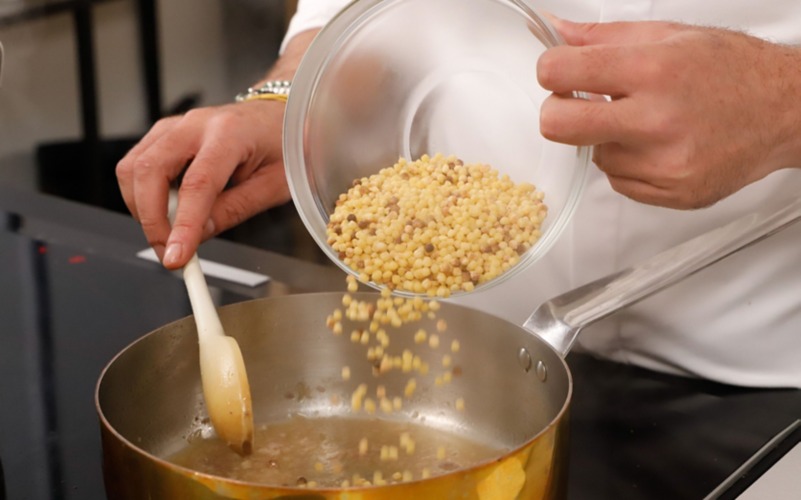 aggiungere fregula ultimare cottura