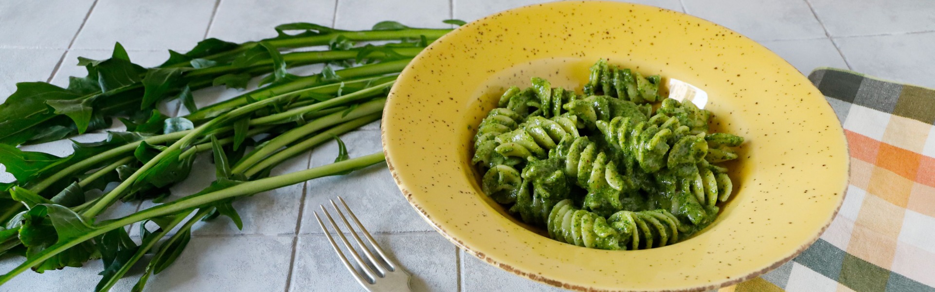pasta-con-pesto-di-cicoria