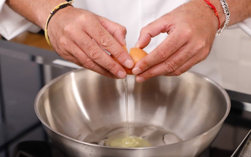 Uova strapazzate per pasta