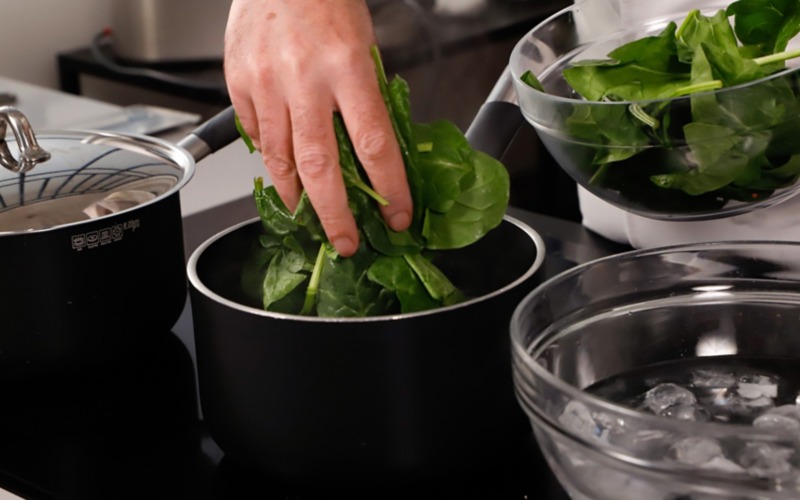 Gnudi toscanir con ricotta e spinaci