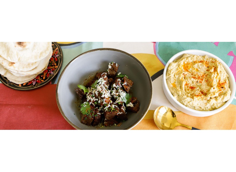 Hummus di ceci con stracotto di agnello speziato  