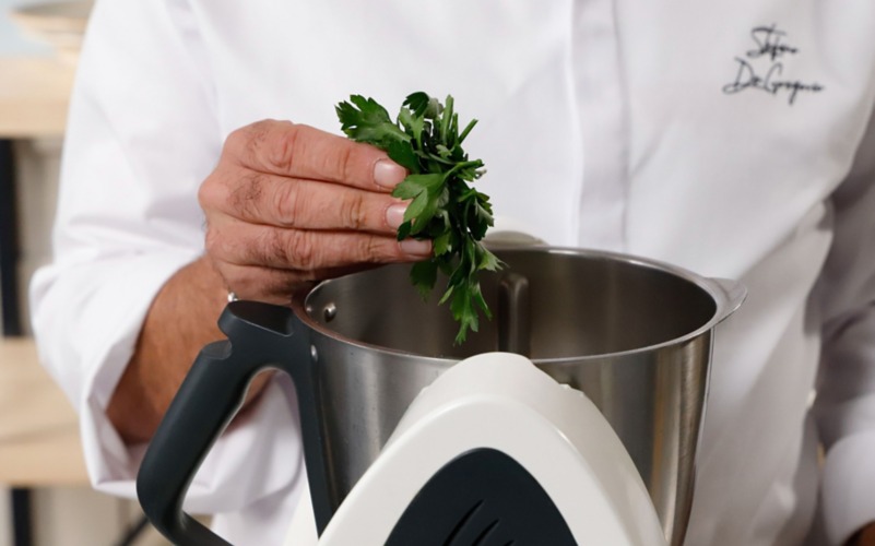 aggiungere prezzemolo aglio