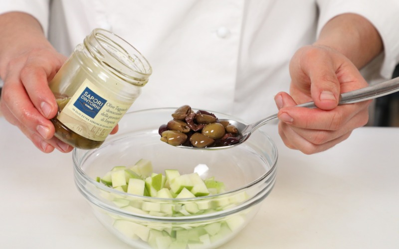 Insalata di sedano con olive taggiasche