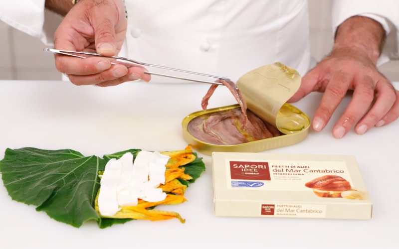 Farcire gli involtini di tenerumi con alici