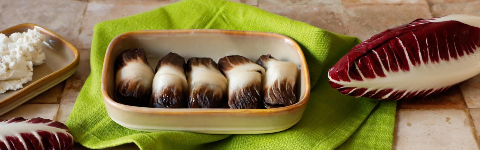 Involtini di radicchio con ricotta e noci