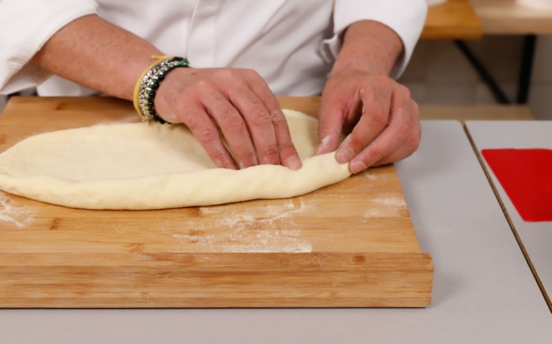 dare forma all'impasto