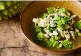 Minestra di broccoli romani e razza: la ricetta laziale rivisitataalt