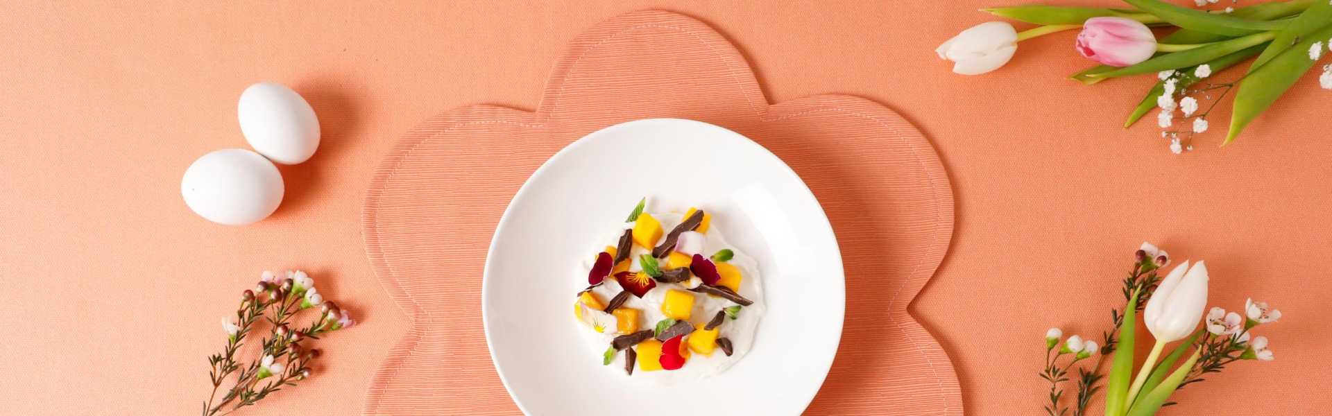 mousse-di-ricotta-mango-e-scaglie-di-cioccolato-fondente