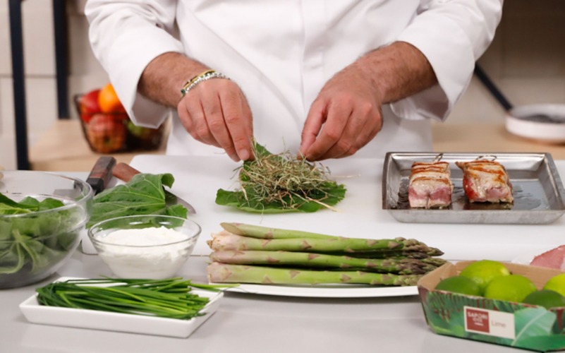 fare cartoccio con fieno e tenerumi